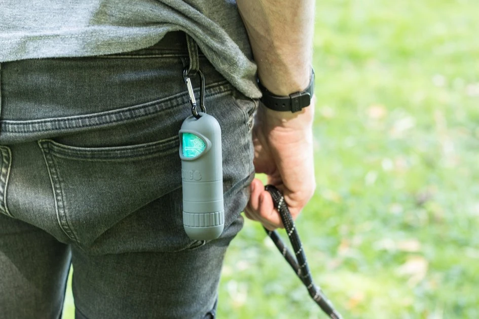 KONG HandiPOD Interchangeable Starter Kit Dog Poop Bag Dispenser 9 KONG HandiPOD Interchangeable Starter Kit Dog Poop Bag Dispenser - Image 7