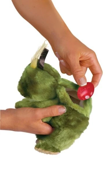 KONG Squeaker Refills 5 KONG Squeaker Refills - Image 3